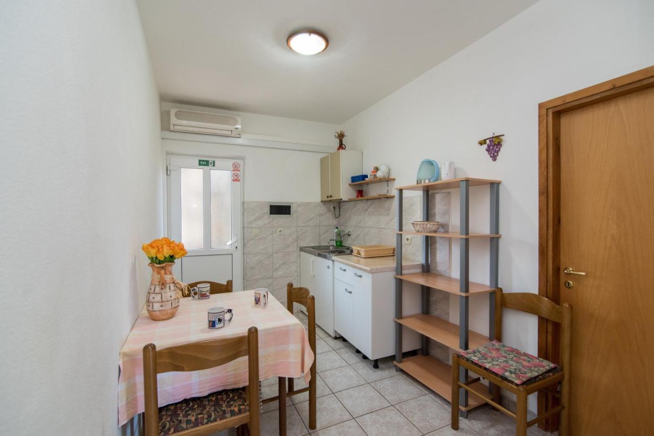 Apartments Pinija 수페타르 외부 사진